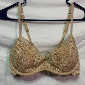 Very sexy Victoria’s Secret bra